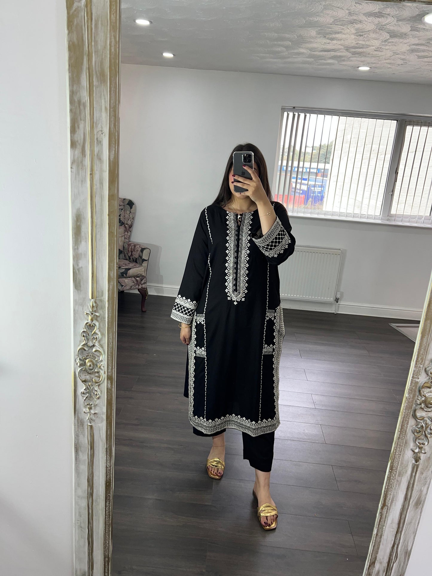 MYRA - Two Piece With Embroidery