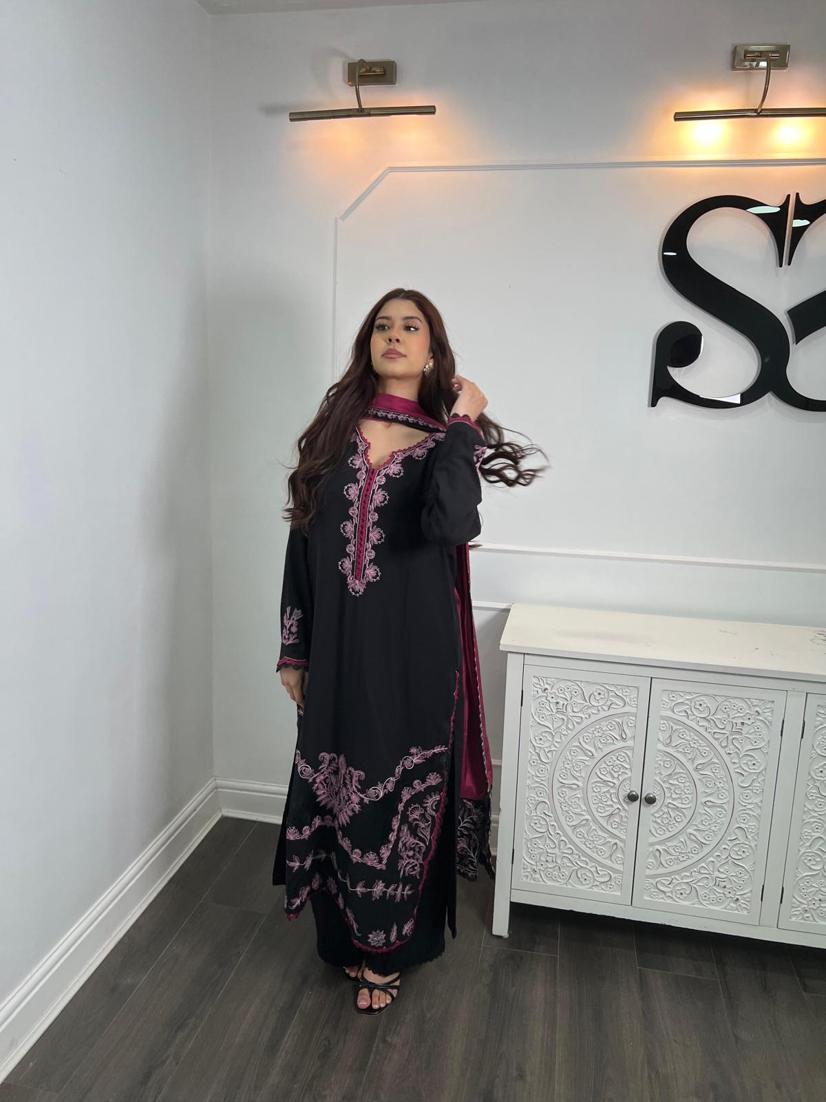 CELESTIA – Luxury Aari Collection | 3PC Ensemble