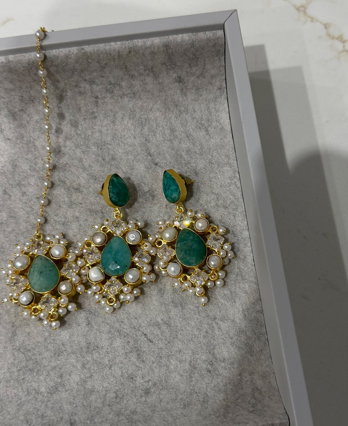 Aabroo Emerald Tikka Set