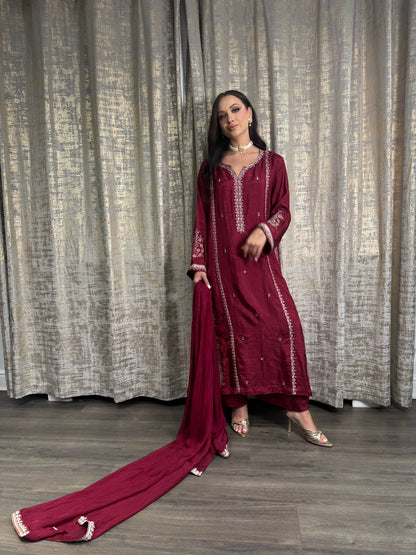 MAHROSH – Luxury Eid Edit | 3PC Shisha Silk Ensemble