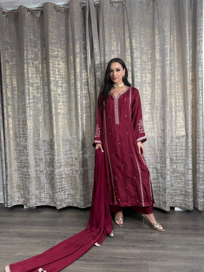 MAHROSH – Luxury Eid Edit | 3PC Shisha Silk Ensemble