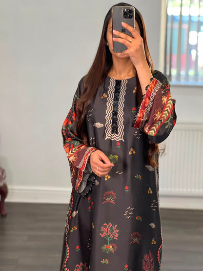 NAZAAHA – Signature Kaftan Collection