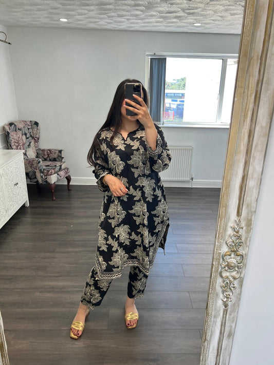 Noir Petal 2-Piece Suit