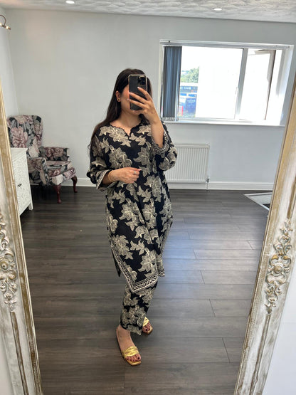 Noir Petal 2-Piece Suit