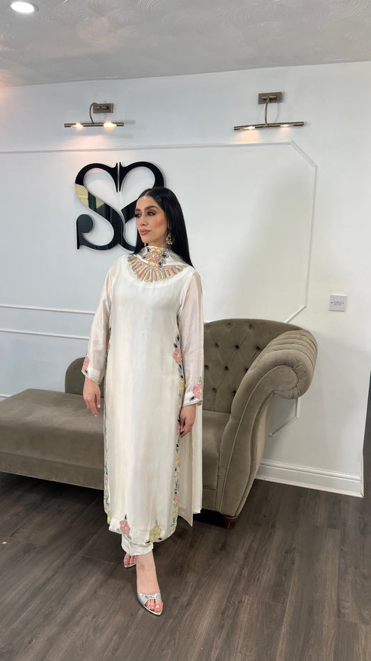 Gulnaar – Signature Luxe Edit
