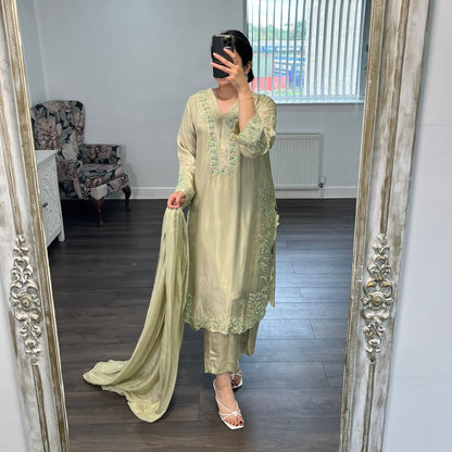 Mireya – Embroidered 3 Piece Suit