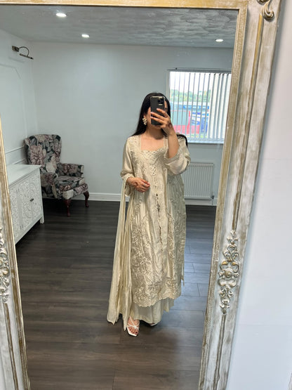 Noor Mahal – Pearl Ivory Embroidered 3-Piece Luxury Pret