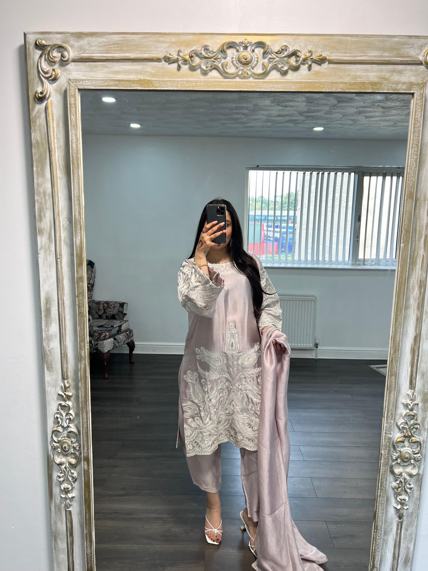 Gulraniya – Blush Grey Embroidered 3-Piece Luxury Pret