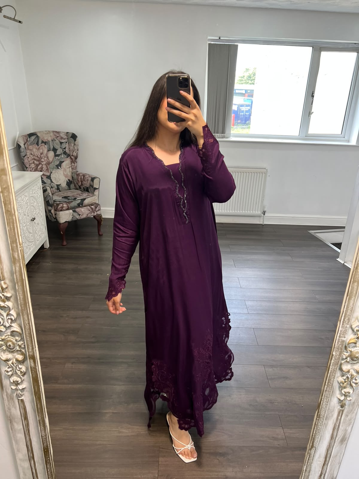 LUNARA – Embroidered Silk 3-Piece