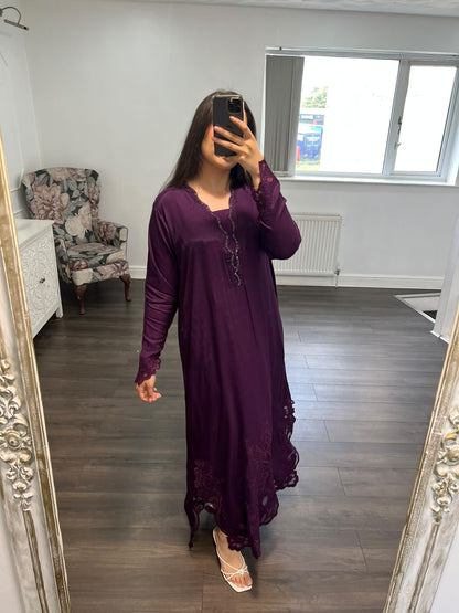 LUNARA – Embroidered Silk 3-Piece