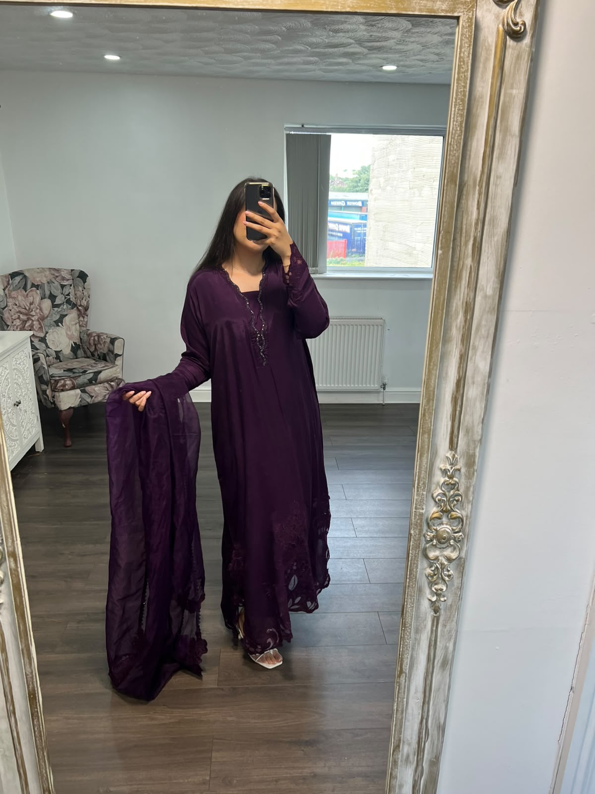 LUNARA – Embroidered Silk 3-Piece