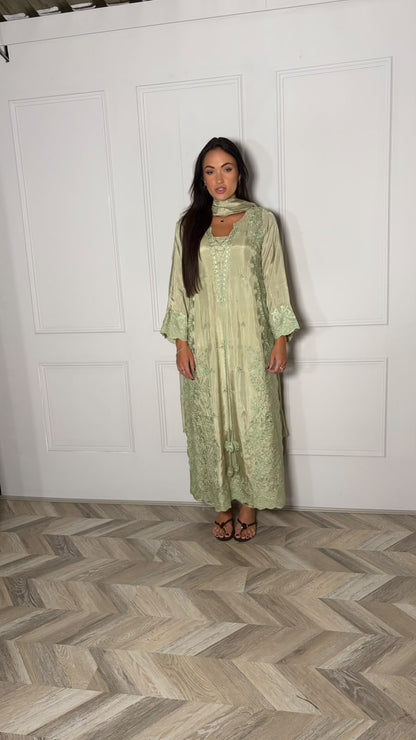 GUL-E-NOOR – Elegant Printed 3 Piece Suit