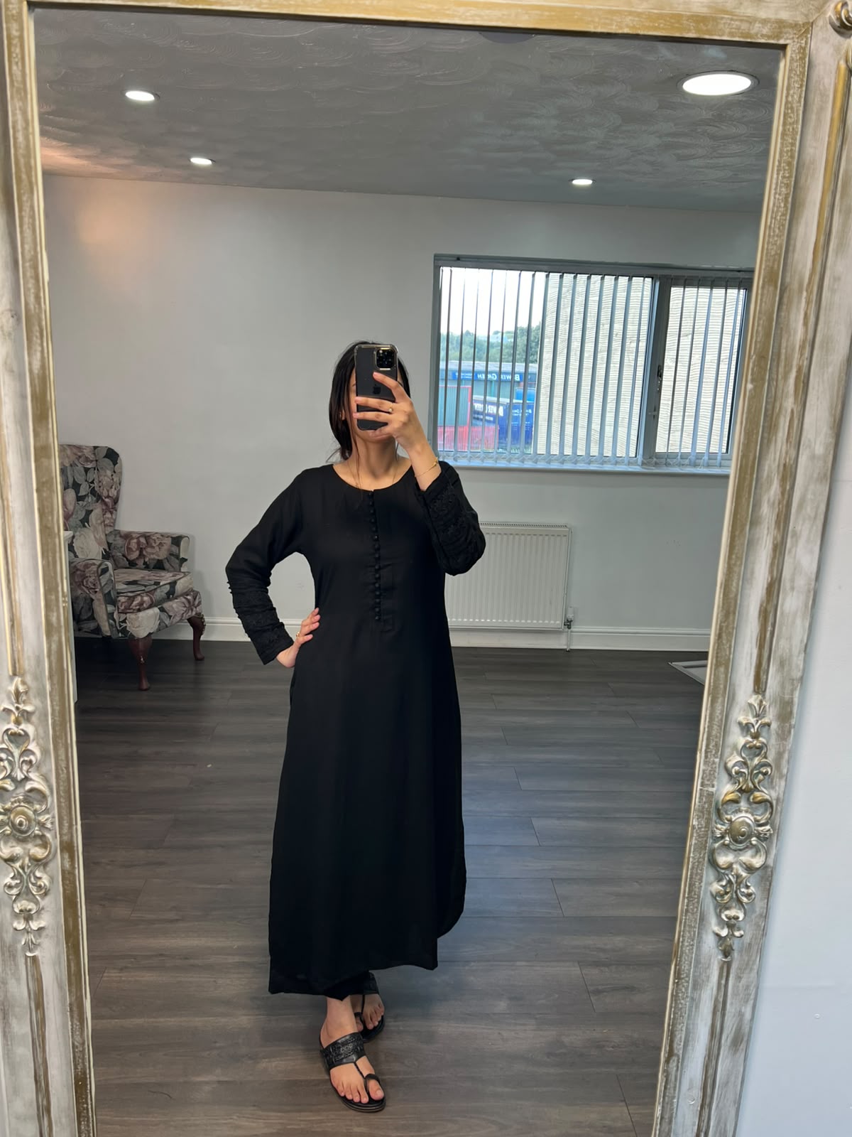 MEERUB – Black 2 Piece Suit