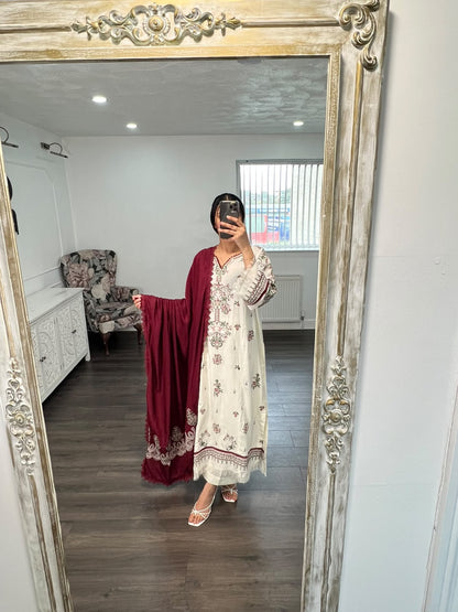 Zahraé Ivory & Maroon — 3 Piece
