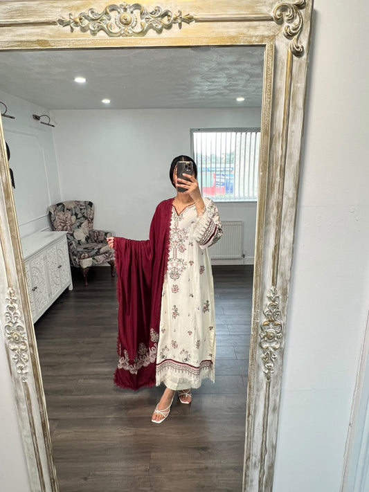 Zahraé Ivory & Maroon — 3 Piece