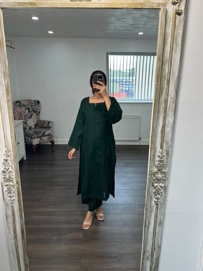 MIRAAL – 2 Piece Signature Pret Suit