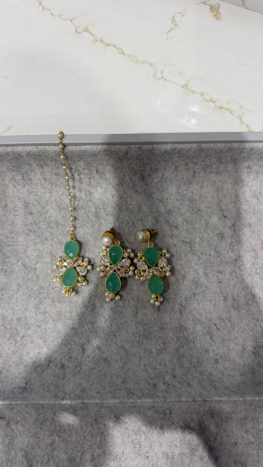 Meher Emerald Jewellery Set