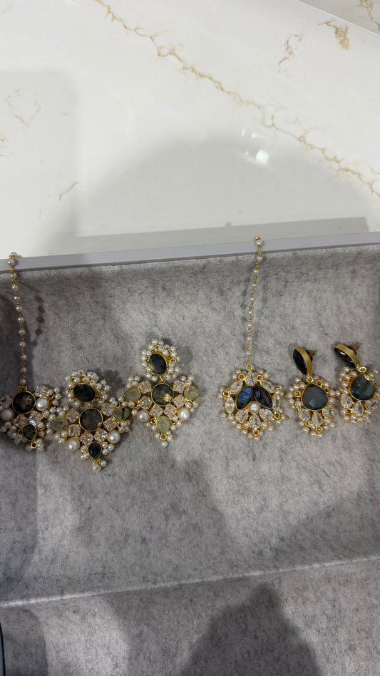 Siyah Noor Jewellery Set