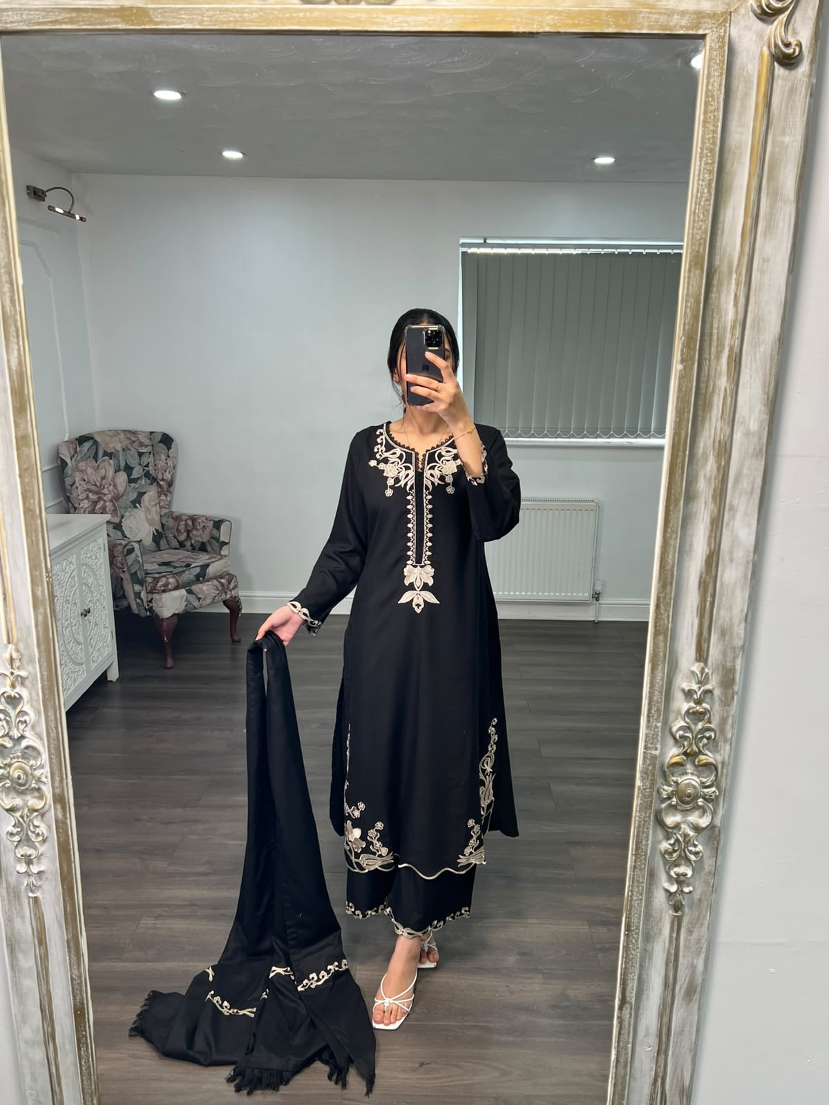 Rang Mahal – 3 Piece Suit