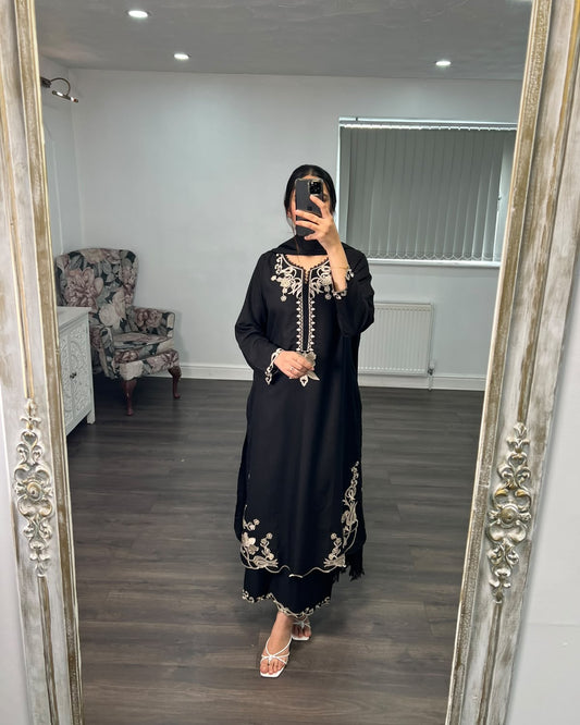 Rang Mahal – 3 Piece Suit