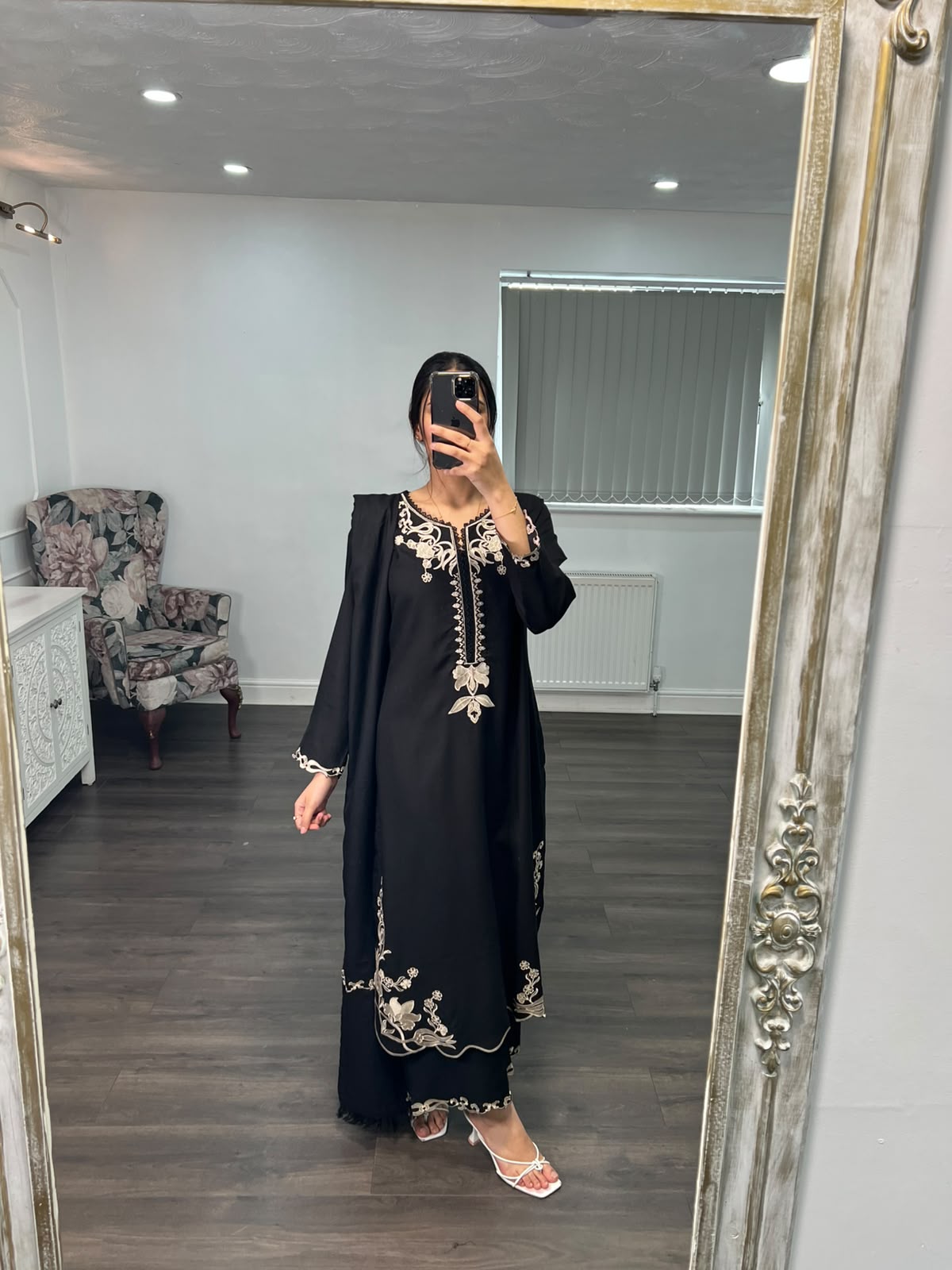 Rang Mahal – 3 Piece Suit
