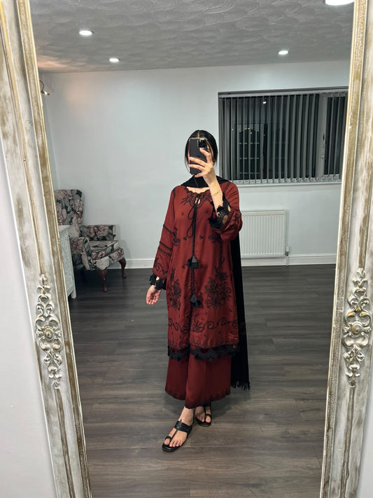 Sobia – 3 Piece Karandi Winter Collection