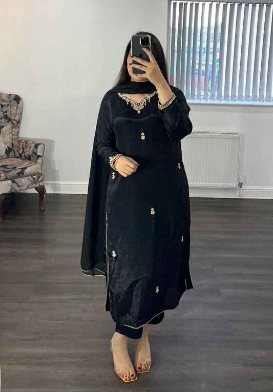 Fakhr - Three Piece Silk