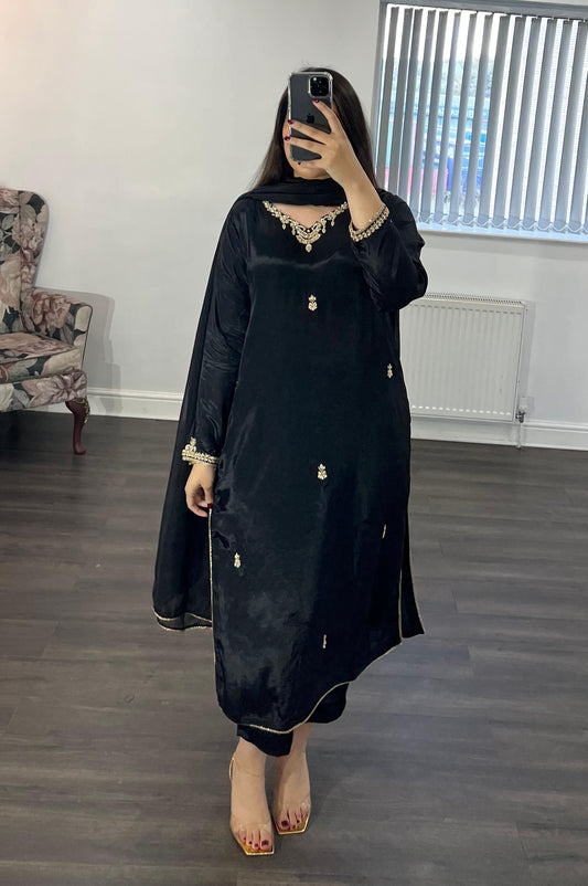 Fakhr - Three Piece Silk