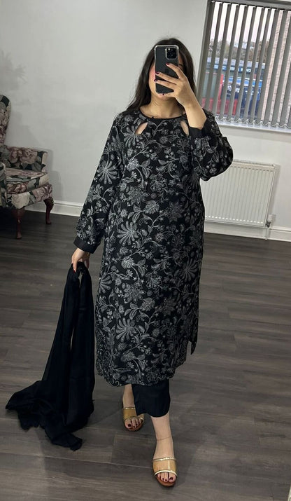 Umm-e-Ayman - Three Piece Winter Edition