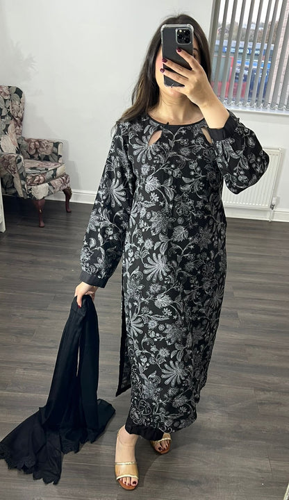 Umm-e-Ayman - Three Piece Winter Edition